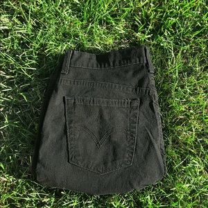 Black Levi’s jeans